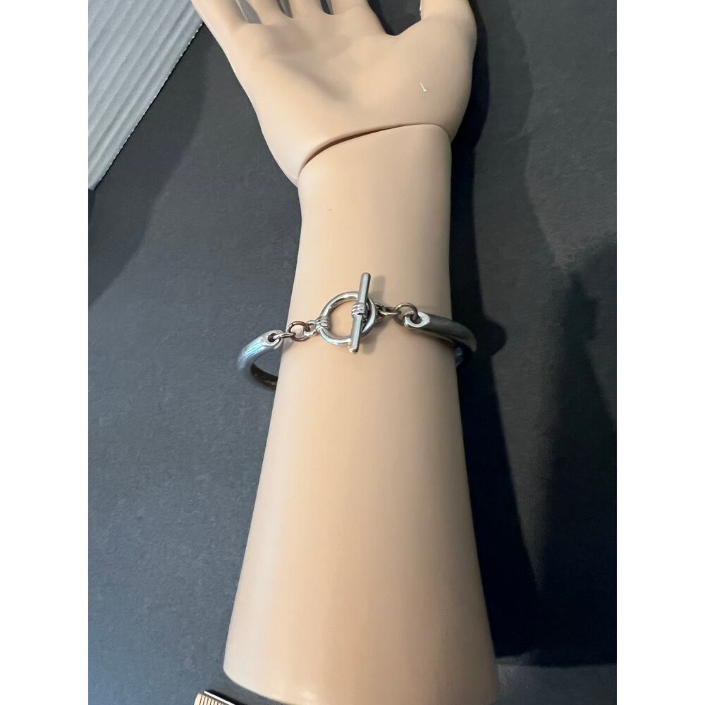 Silver Tone Alloy Hinged Loop Link Toggle Twisted… - image 3